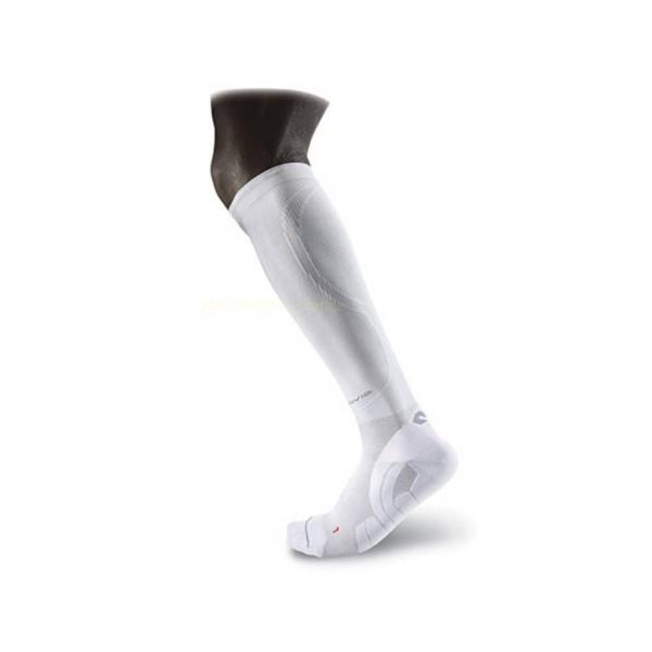 Les Chaussettes de compression Sports-co 3v3 Active MC DAVID sont composées de fibres naturelles aux propriétés antimicrobiennes. Tissage piqué respirant au niveau des orteils.